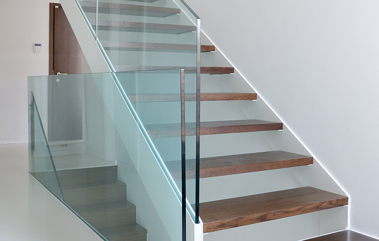 Seamless Glass Staircase Renovation Radcliffe